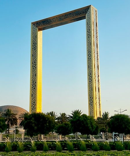 dubai-2025-a8